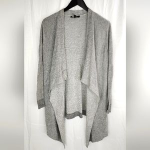 Banana Republic women's beige sweater cardigan size petite small